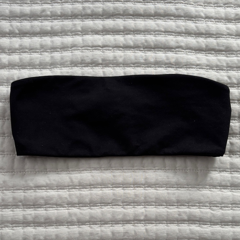 TANK AIR Black Strapless Bandeau Top